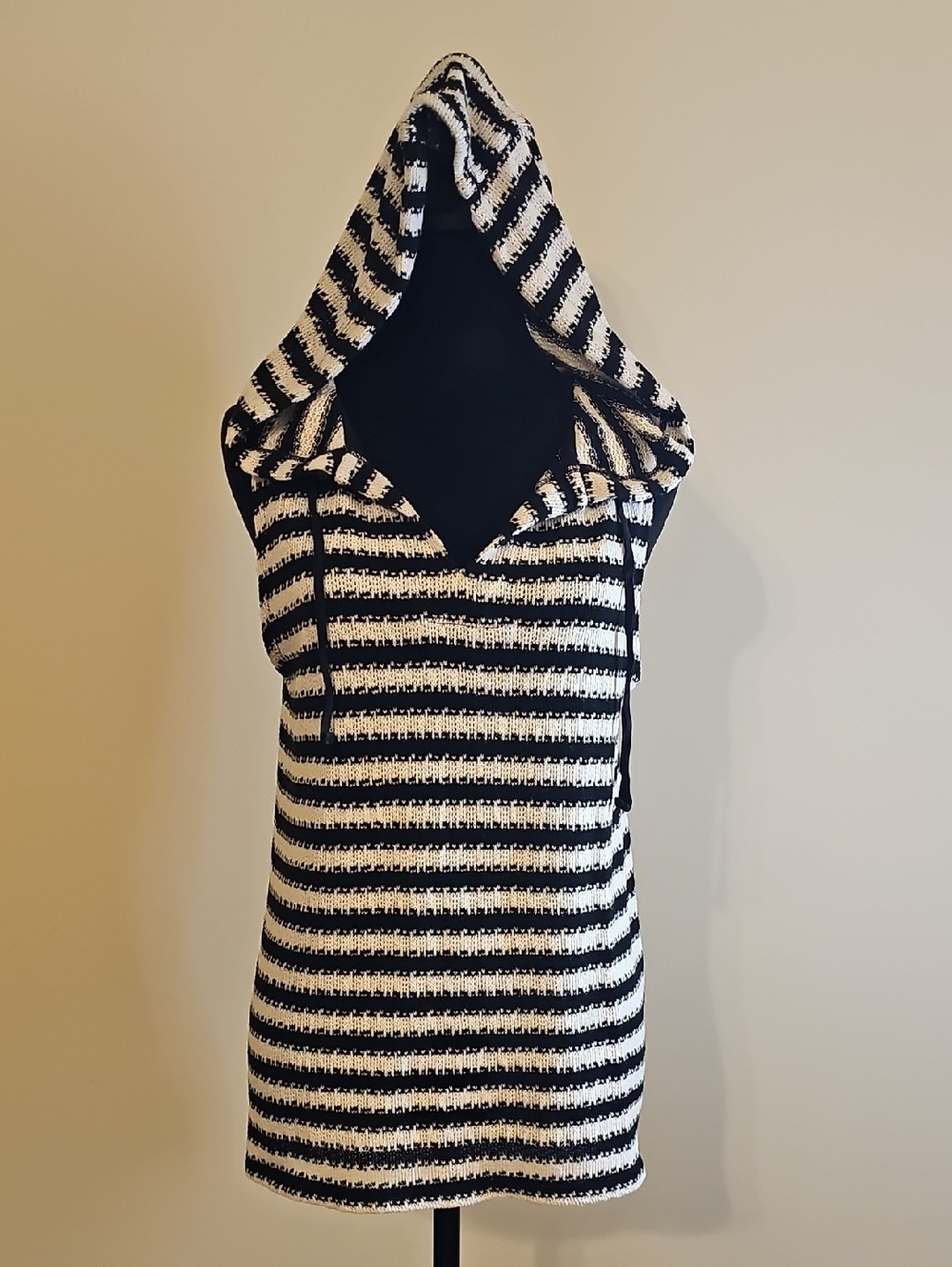 Sanctuary Black & White Striped Hooded Sleeveless Tunic